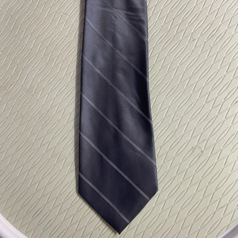 Calvin Klein Striped Mens Tie 100%‎ Silk Gray 58